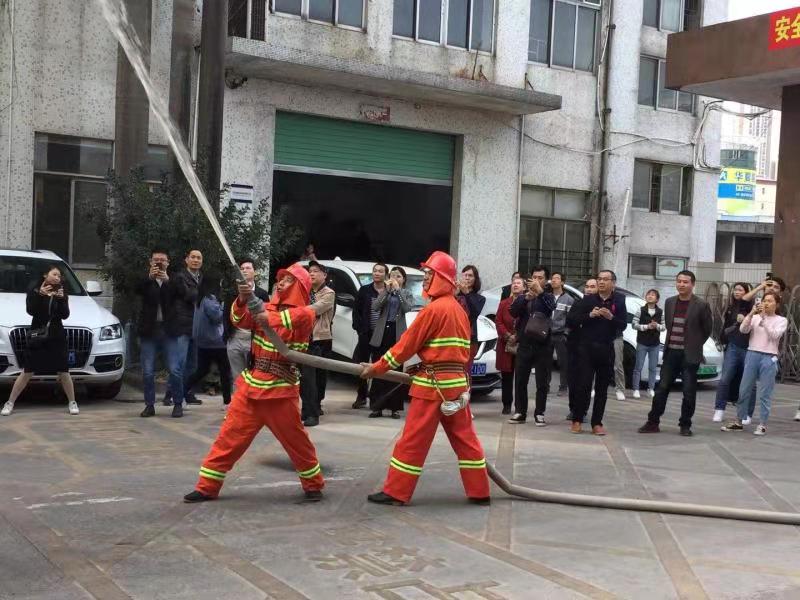 ���ںùܼ������ֽ���������ϰ�ͼ��ڰ�ȫ֪ʶ��ѵ��