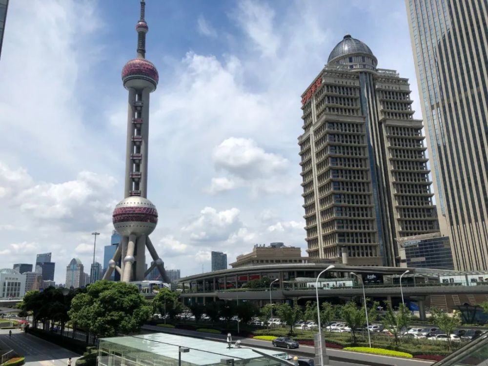 ��һ�ֳ��и��£��ǳɶ�107�ֿ�����ġ���ҵ��ַ����¡�