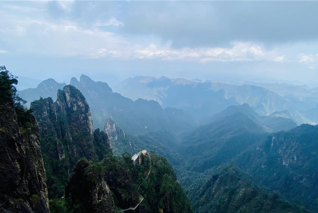 �ܽ�д��¥ ����������4500ƽ�ֿ�乫԰